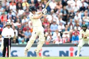 Bess guides England into the lead against Pakistan despite Root loss