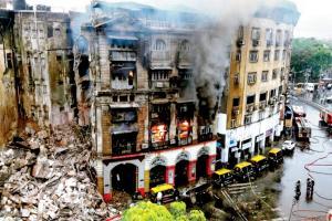 Mumbai Fire: Blaze guts mansion at Fort