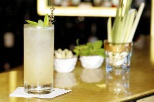 Here's how you can use an indigenous herb in a sugarless cocktail