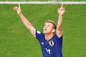 FIFA World Cup 2018: Keisuke Honda's heroics help Japan hold Senegal 2-2