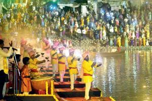 Take a walk to discover the fascinating history of Banganga and Walkeshwar