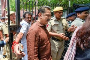 Kamal Haasan meets Sonia Gandhi at her residence in Delhi