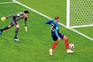 FIFA World Cup 2018: Kylian Mbappe takes France into second round