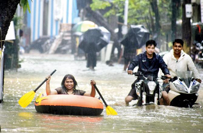 Advocate Dr Jayashree Patil decided to put her raft to good use by rescuing Mumbaikars caught in the rain at Parel. "It was my daughter Zen