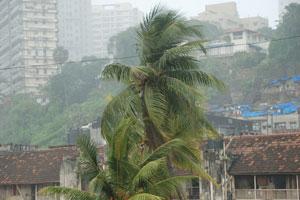 Mumbai rains: Isolated drizzle in city, monsoon to arrive by June 7
