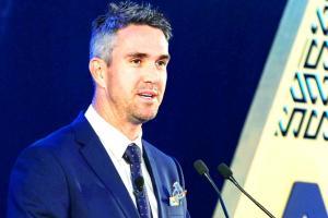 Kevin Pietersen backs day/night Tests; calls for cheaper tickets