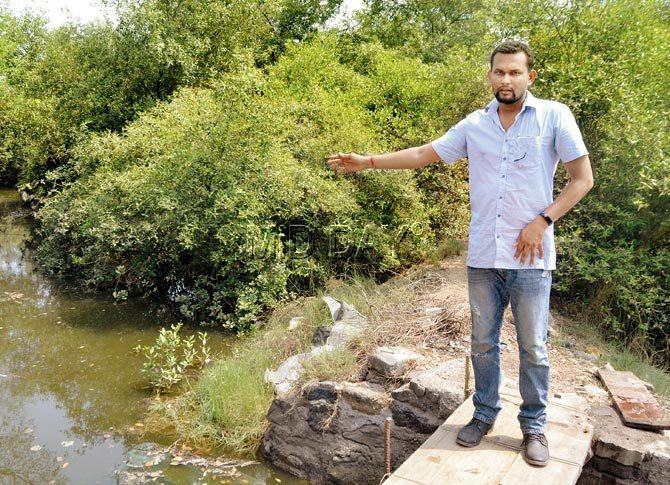 Yogesh Pagade, a resident of Roadpali village, started the Mission Save Kasadi River campaign along with residents two years ago