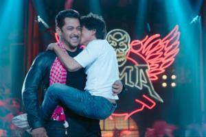 Zero teaser: Shah Rukh Khan and Salman Khan look endearing dancing together