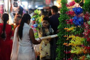 Eid shopping turns unruly in Srinagar
