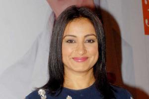 I want to get directed by Gulzar: Divya Dutta