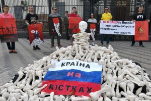 FIFA World Cup 2018: Ukraine official denied access to hunger-striker in Russian