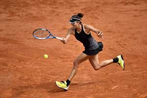 French Open 2018: Garbine Muguruza beats Samantha Stosur, enters last 16