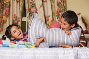 Strong sibling bonds key to fight mental health issues