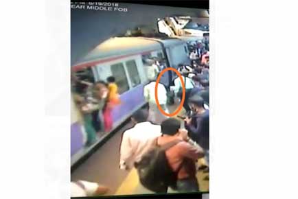 Mumbai: Brave RPF constable saves woman, minors after fall from train at Dadar