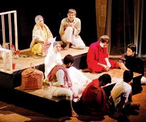 Musical play brings together live kathak and qawwali performances