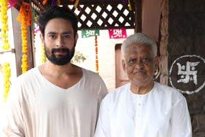 Famed music composer Pyarelalji gets emotional on the sets of Mere Sai