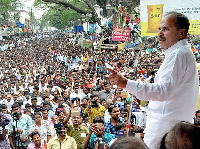 West Bengal state Congress president Adhir Ranjan Chowdhury addresses a protest rally over the alleged issue of Murshidabad police mistreating the Congress workers, at Baharampur in Murshidabad, West Bengal. Pic/AFP