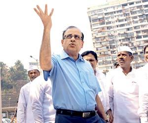 Ajoy Mehta attributes objection to hawking zones as residents' selfishness