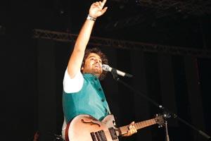 Arijit Singh: Performing live is like throwing a house party