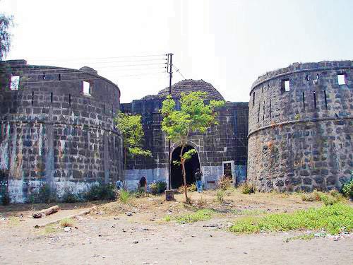 Arnala fort