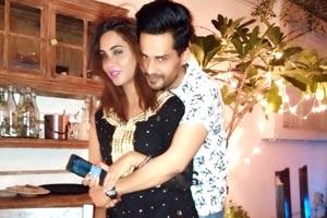 Arshi Khan: Shardul Pandit is just a call away
