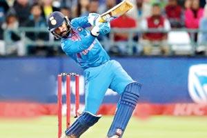 Nidahas Trophy: Dinesh Karthik's last ball six sinks Bangladesh, India win title