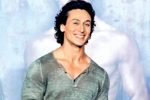 Baaghi 2 actor Tiger Shroff launches unique workout