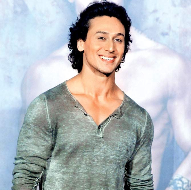 Baaghi 2 actor Tiger Shroff launches unique workout