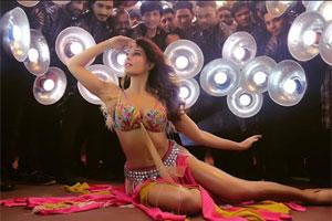 Ek do teen teaser: Jacqueline Fernandez's sizzling dance moves too hot to handle