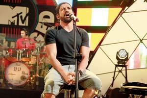 Farhan Akhtar becomes first Bollywood star to perform in Cuttack