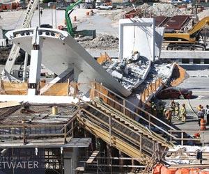 4 dead in Florida foot bridge collapse, casualties may rise