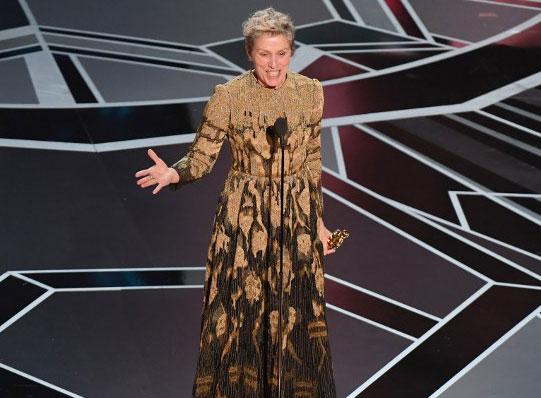 Frances McDormand delivers a speech after she won the Oscar for Best Actress in Three Billboards outside Ebbing, Missouri during the 90th Annual Academy Awards show