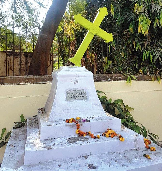 The cross was later restored to its position by the residents of Miramar Society