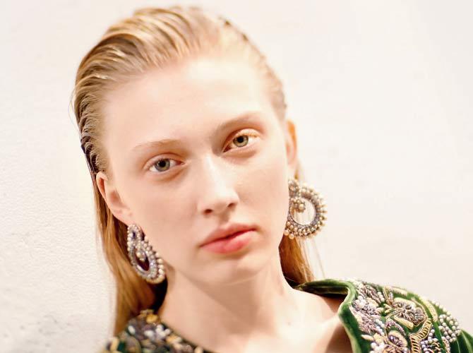 You can go extra with the bling with a bare make-up face as seen at Etro