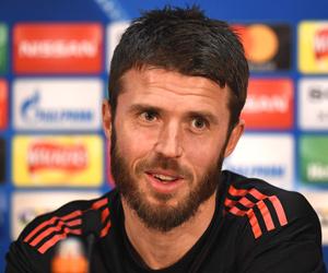 Manchester United's Michael Carrick to retire at end of season