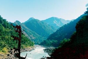 Join an expedition to Rishikesh and feel the bliss in the Himalayas