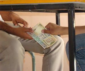 BMC licence officers caught taking Rs 5,000 bribe from medical supplier