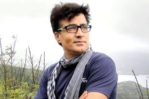 Narendra Jha's prayer meet: Bollywood and TV celebs pay their respects