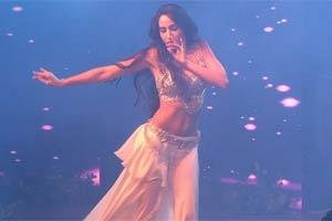 Nora Fatehi's sexy belly dance will surely make your jaw drop
