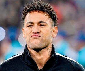 Neymar sends message of support to PSG teammates