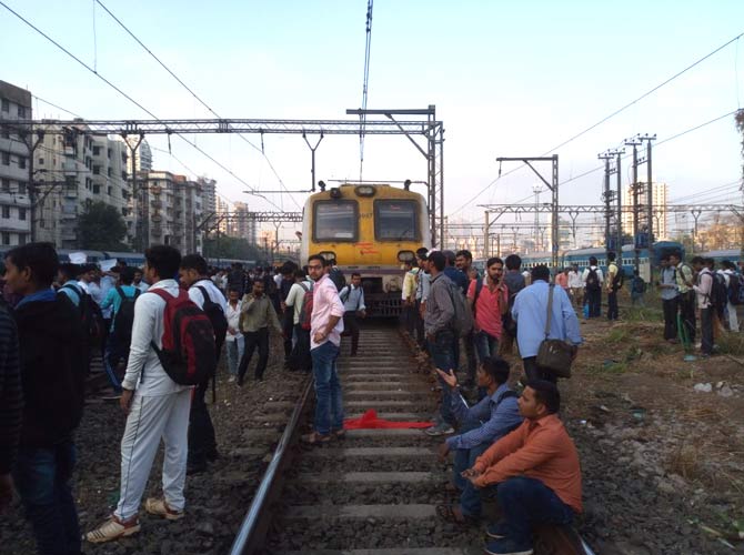 Mumbai rail roko