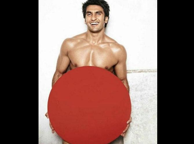 When Ranveer Singh Ran Completely Naked After A Fan