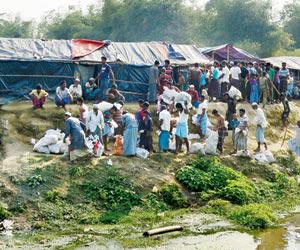 Rohingya flee no man's land after threat
