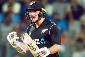 4th ODI: Injury-hit Ross Taylor slams 181 in New Zealand's win vs England