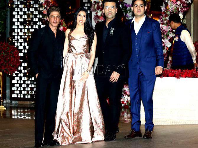 Shah Rukh Khan at Akash Ambani and Shloka Mehta engagement ceremony
