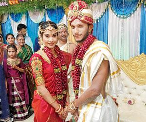 Indian hockey player SV Dunil gets married, PR Sreejesh shares photo!