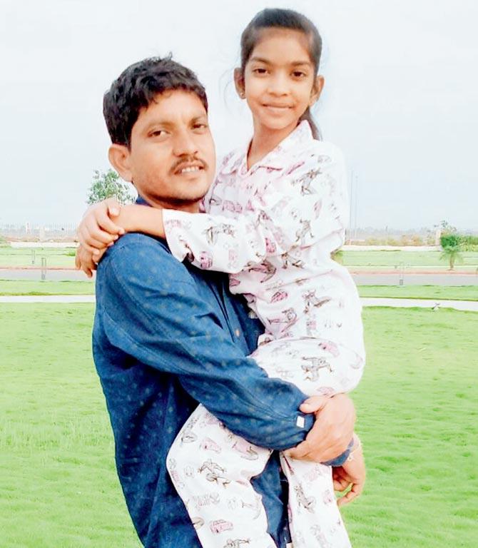 Sarfaraz Khan and his daughter Sania. Pic/Hanif Patel