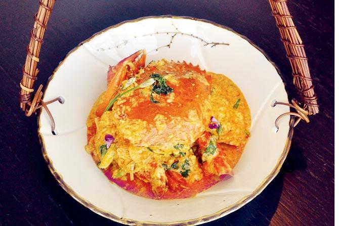 crab in yellow curry