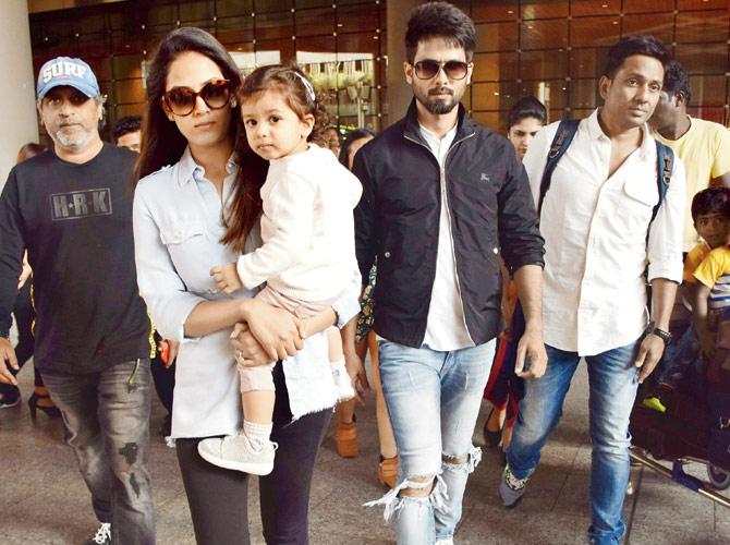 Shahid Kapoor returns to Mumbai with Mira and Misha Kapoor Pic/Yogen Shah