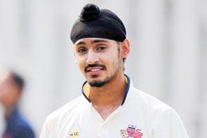 Mumbai University pulls up cricketers for no-show during match